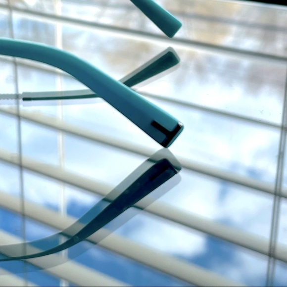 ❌SOLD❌ New TIFFANY & CO Diamond Point Sunglasses - Picture 7 of 10